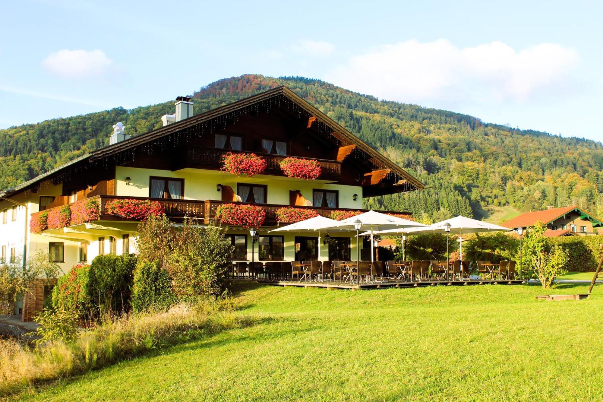 Deva Hotel-Restaurant Fischerwirt Inklusive Chiemgau Card Руполдинг Екстериор снимка
